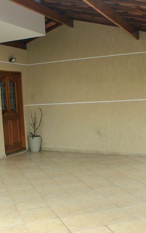 Casa à venda com 150m², 3 quartos e 2 vagasGaragem