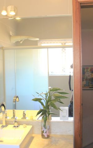 Casa à venda com 150m², 3 quartos e 2 vagasBanheiro social