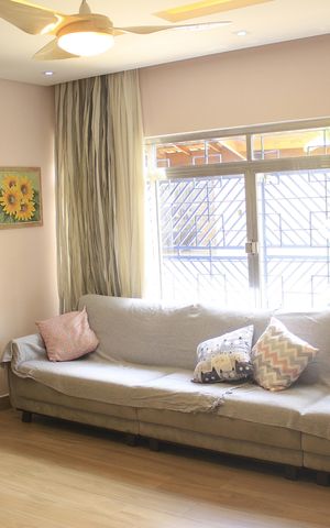 Casa à venda com 150m², 3 quartos e 2 vagasSala