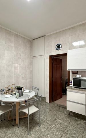 Casa para alugar com 500m², 3 quartos e 8 vagas Casa para alugar com 500m², 3 quartos e 8 vagasCozinha