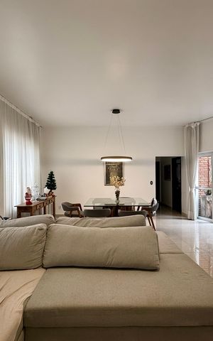 Casa para alugar com 500m², 3 quartos e 8 vagas Casa para alugar com 500m², 3 quartos e 8 vagasSala