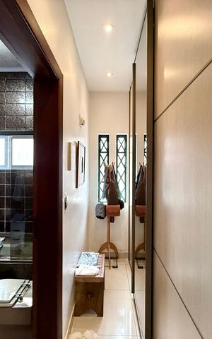 Casa para alugar com 500m², 3 quartos e 8 vagas Casa para alugar com 500m², 3 quartos e 8 vagasCloset Suíte 3