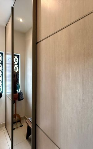 Casa para alugar com 500m², 3 quartos e 8 vagas Casa para alugar com 500m², 3 quartos e 8 vagasCloset Suíte 3