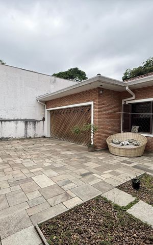 Casa para alugar com 500m², 3 quartos e 8 vagas Casa para alugar com 500m², 3 quartos e 8 vagasQuintal