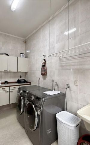 Casa para alugar com 500m², 3 quartos e 8 vagas Casa para alugar com 500m², 3 quartos e 8 vagasÁrea de Serviço