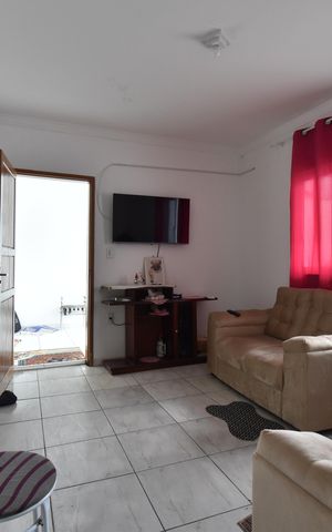 Casa à venda com 191m², 4 quartos e 6 vagasSala