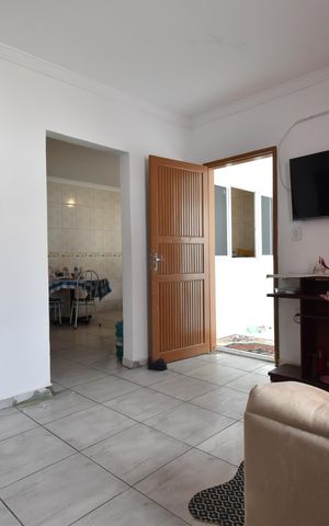 Casa à venda com 191m², 4 quartos e 6 vagasSala