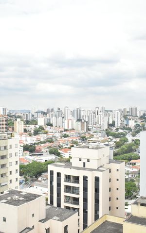 Apartamento para alugar com 104m², 2 quartos e 2 vagasVista