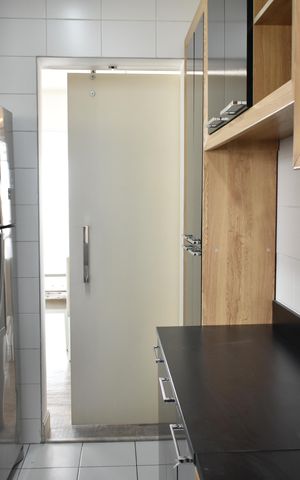 Apartamento para alugar com 104m², 2 quartos e 2 vagasCozinha