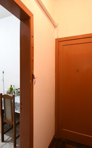 Apartamento à venda com 75m², 2 quartos e sem vagaSala