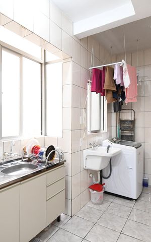 Apartamento à venda com 75m², 2 quartos e sem vagaCozinha e Área de Serviço