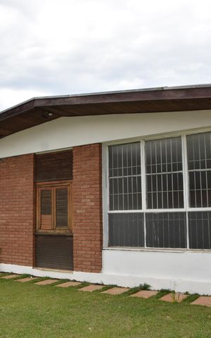 Casa para alugar com 194m², 3 quartos e 5 vagas Casa para alugar com 194m², 3 quartos e 5 vagasfachada da casa