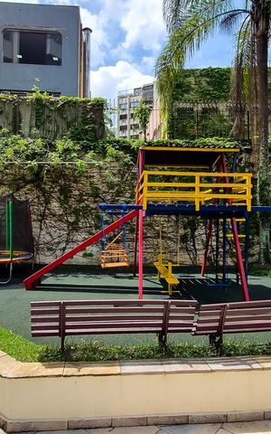 Apartamento para alugar com 98m², 3 quartos e 2 vagas Apartamento para alugar com 98m², 3 quartos e 2 vagasÁrea comum - Playground