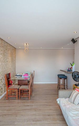 Apartamento à venda com 82m², 2 quartos e 2 vagas Apartamento à venda com 82m², 2 quartos e 2 vagasSala