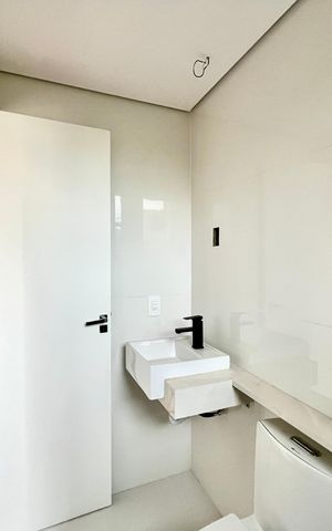 Apartamento à venda com 86m², 3 quartos e 2 vagas Apartamento à venda com 86m², 3 quartos e 2 vagasBanheiro Social