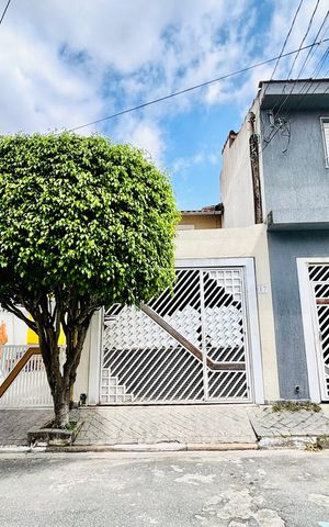 Casa para alugar com 80m², 2 quartos e 1 vagaFachada