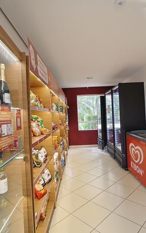 Apartamento à venda com 54m², 2 quartos e 1 vagaMini Mercado