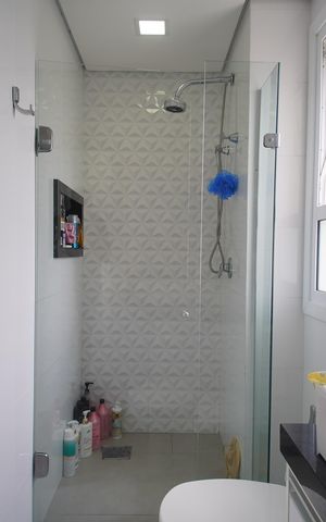 Apartamento à venda com 89m², 2 quartos e 2 vagasBanheiro da Suíte