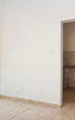Casa para alugar com 60m², 2 quartos e sem vaga Casa para alugar com 60m², 2 quartos e sem vagaSala
