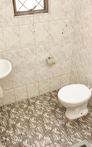Casa para alugar com 60m², 2 quartos e sem vaga Casa para alugar com 60m², 2 quartos e sem vagaBanheiro