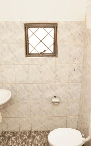 Casa para alugar com 60m², 2 quartos e sem vaga Casa para alugar com 60m², 2 quartos e sem vagaBanheiro
