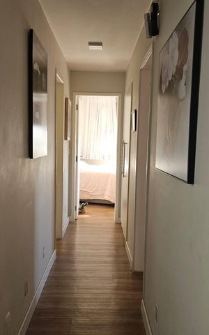 Apartamento para alugar com 70m², 2 quartos e 1 vaga Apartamento para alugar com 70m², 2 quartos e 1 vagaCorredor