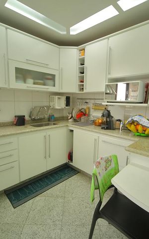 Apartamento à venda com 176m², 3 quartos e 3 vagasCozinha 