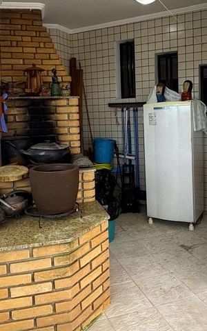 Apartamento à venda com 176m², 3 quartos e 3 vagasForno/churrasqueira 