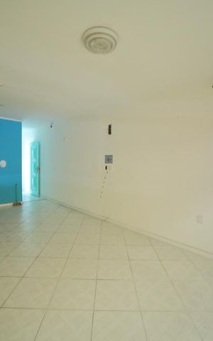 Casa para alugar com 140m², 1 quarto e sem vagaSala