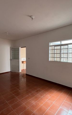 Casa para alugar com 100m², 3 quartos e sem vaga Casa para alugar com 100m², 3 quartos e sem vagaQuarto de Serviço