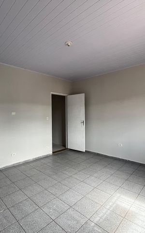 Casa para alugar com 100m², 3 quartos e sem vaga Casa para alugar com 100m², 3 quartos e sem vagaQuarto 1