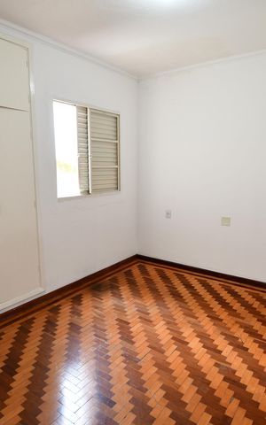 Casa à venda com 240m², 5 quartos e 2 vagasQuarto 1