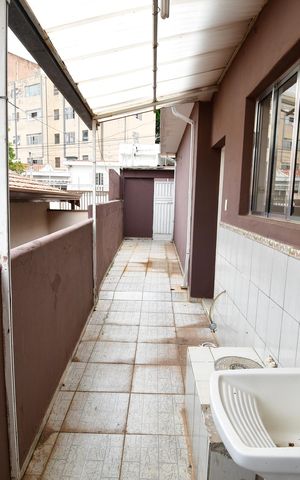 Casa à venda com 240m², 5 quartos e 2 vagasÁrea de Serviço