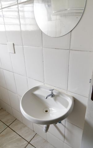 Casa à venda com 240m², 5 quartos e 2 vagasBanheiro