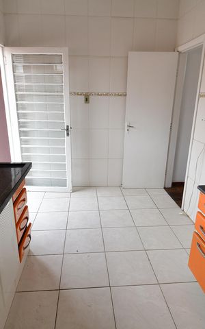 Casa à venda com 240m², 5 quartos e 2 vagasCozinha