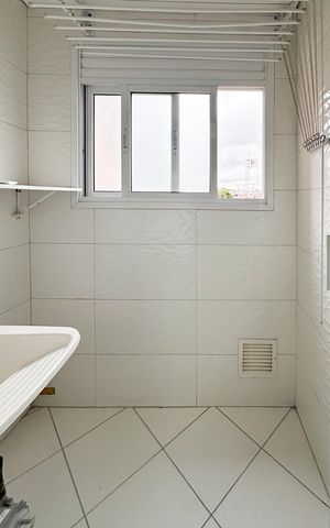 Apartamento à venda com 44m², 2 quartos e 1 vaga Apartamento à venda com 44m², 2 quartos e 1 vagaÁrea de Serviço