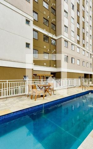 Apartamento à venda com 44m², 2 quartos e 1 vaga Apartamento à venda com 44m², 2 quartos e 1 vagaÁrea comum - Piscina