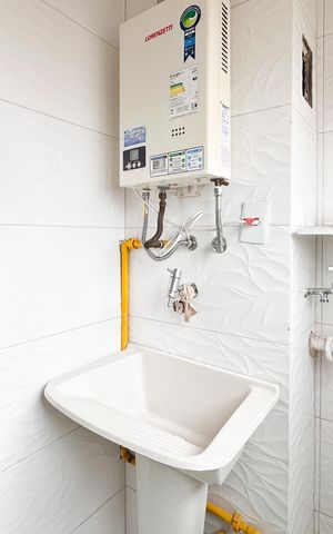Apartamento à venda com 44m², 2 quartos e 1 vaga Apartamento à venda com 44m², 2 quartos e 1 vagaÁrea de Serviço