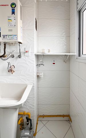 Apartamento à venda com 44m², 2 quartos e 1 vaga Apartamento à venda com 44m², 2 quartos e 1 vagaÁrea de Serviço