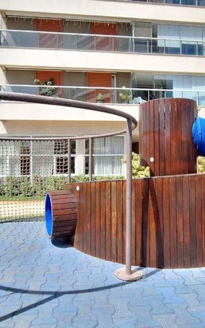 Apartamento à venda com 127m², 3 quartos e 3 vagas Apartamento à venda com 127m², 3 quartos e 3 vagasÁrea comum - Playground