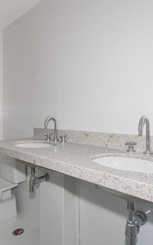 Apartamento à venda com 153m², 3 quartos e 2 vagasBanheiro da Suíte 1