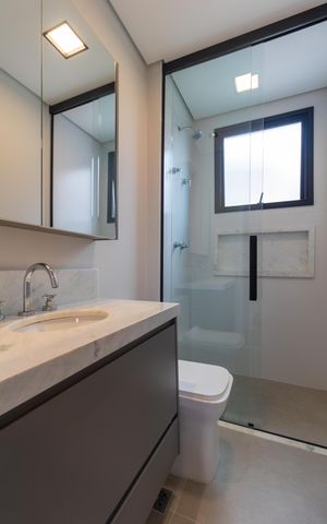 Apartamento à venda com 66m², 2 quartos e 2 vagas Apartamento à venda com 66m², 2 quartos e 2 vagasBanheiro da Suíte