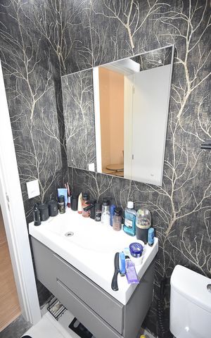 Apartamento à venda com 54m², 2 quartos e 1 vaga Apartamento à venda com 54m², 2 quartos e 1 vagaBanheiro