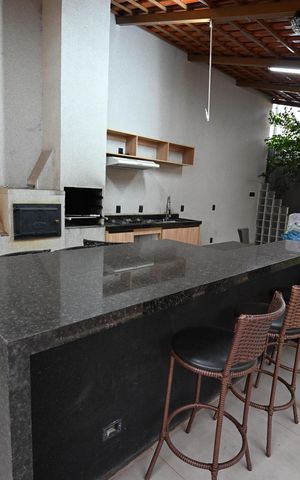 Casa para alugar com 580m², 4 quartos e 5 vagas