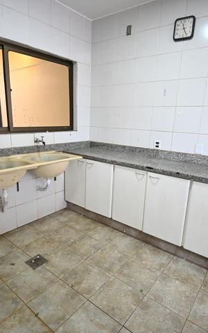Casa para alugar com 580m², 4 quartos e 5 vagas