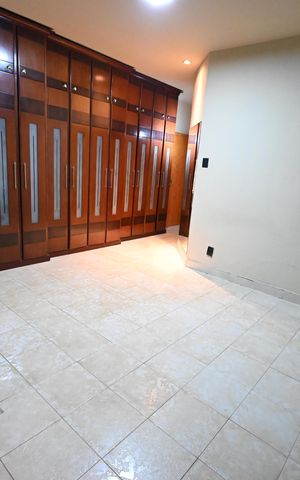 Casa para alugar com 580m², 4 quartos e 5 vagas