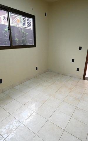 Casa para alugar com 580m², 4 quartos e 5 vagas