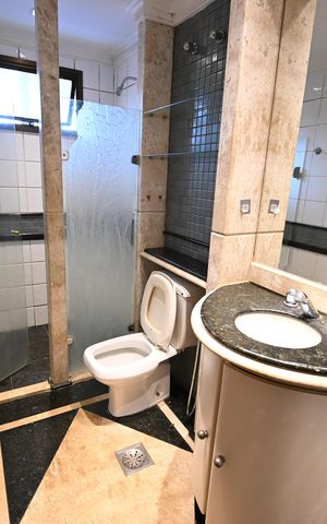 Casa para alugar com 580m², 4 quartos e 5 vagas
