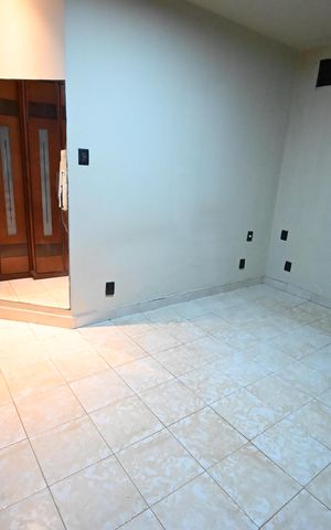 Casa para alugar com 580m², 4 quartos e 5 vagas