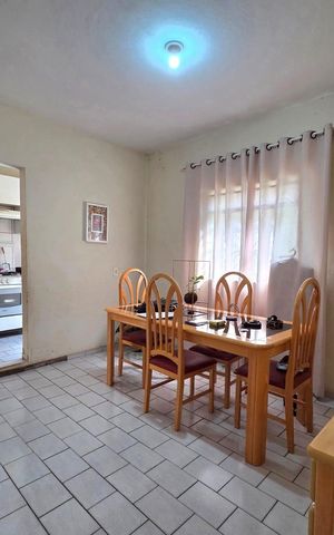 Casa à venda com 60m², 2 quartos e 1 vaga Casa à venda com 60m², 2 quartos e 1 vagaCopa